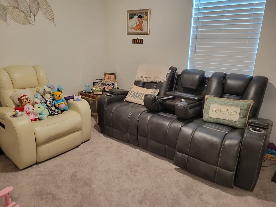 Traveler sitting/tv room