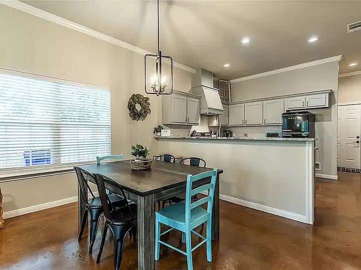 Furnished Finder property 701437_1 photo 3