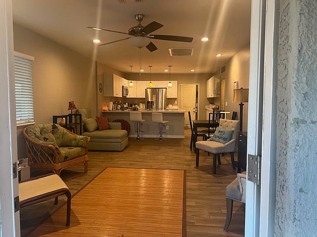 Furnished Finder property 701453_1 photo 15