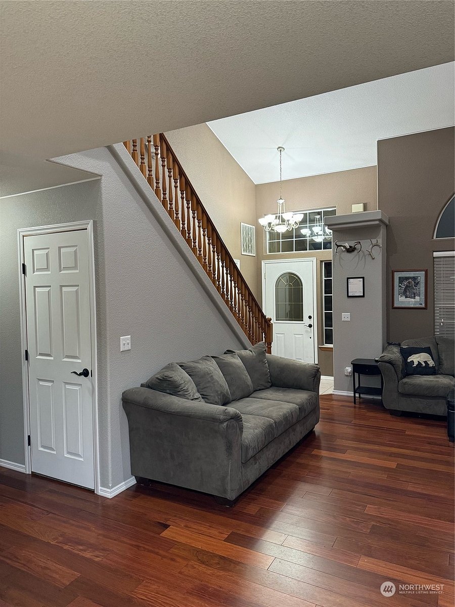 Furnished Finder property 701470_1 photo 4
