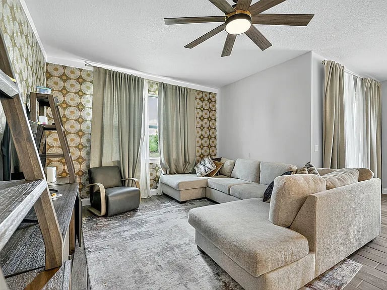 Furnished Finder property 701516_1 photo 14