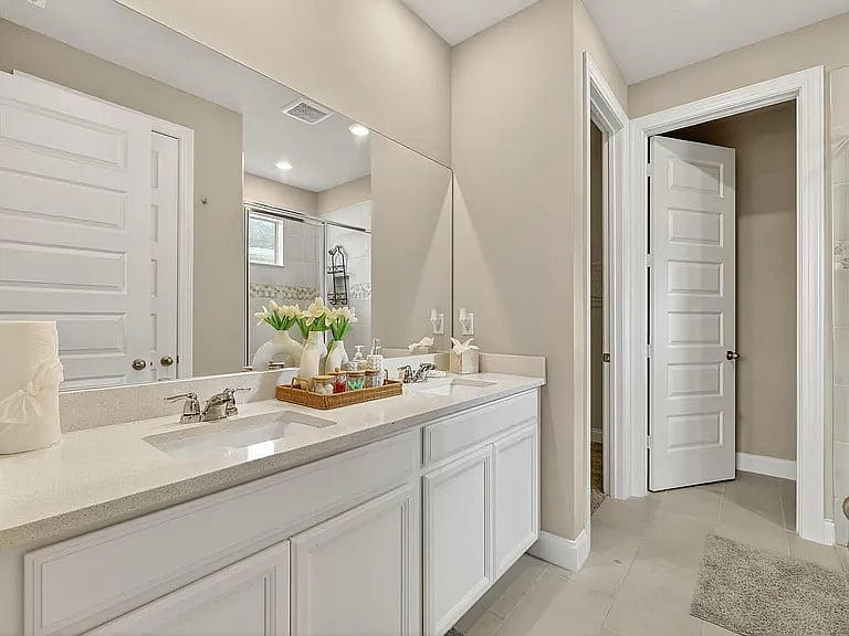 Furnished Finder property 701516_1 photo 7