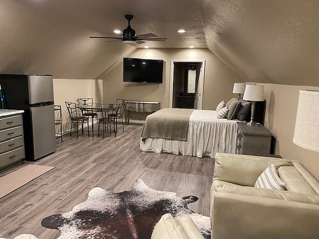Furnished Finder property 701540_1 photo 2