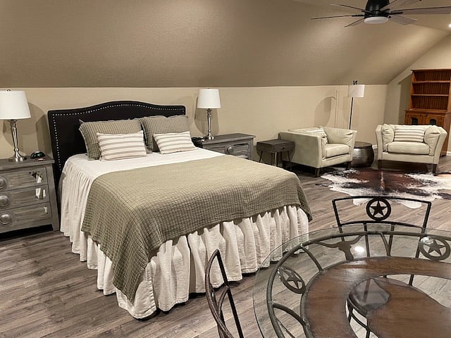 Furnished Finder property 701540_1 photo 1
