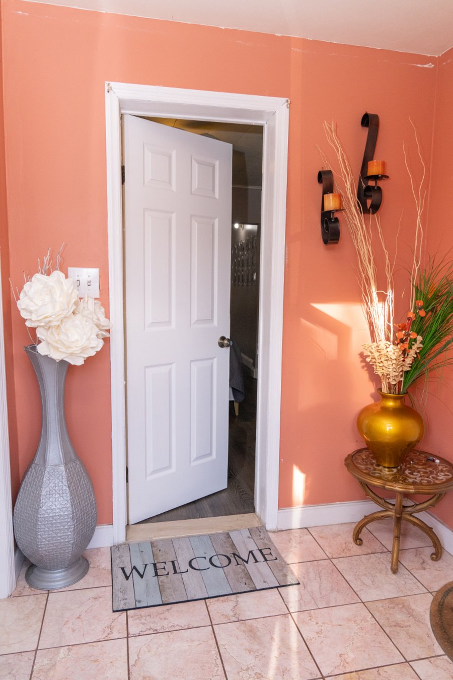 PRIVATE Entrance to unit from shared foyer.