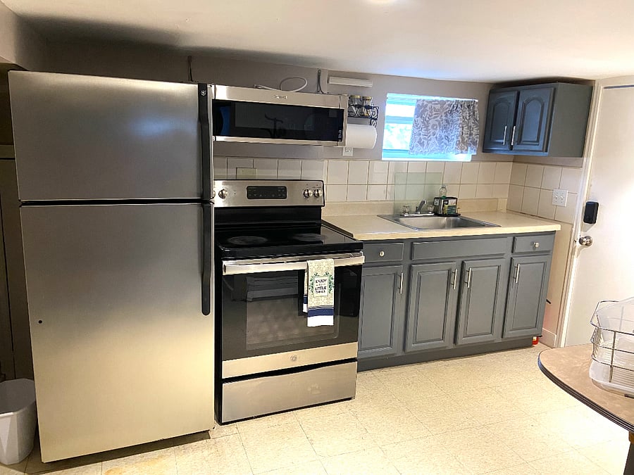 Upgraded fully equipped kitchen.