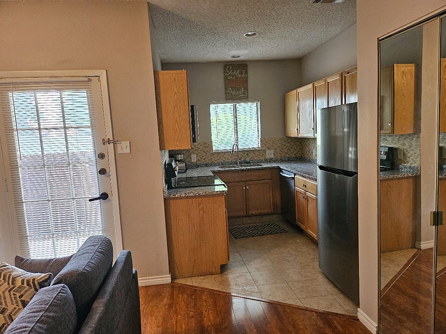 Furnished Finder property 701636_1 photo 5
