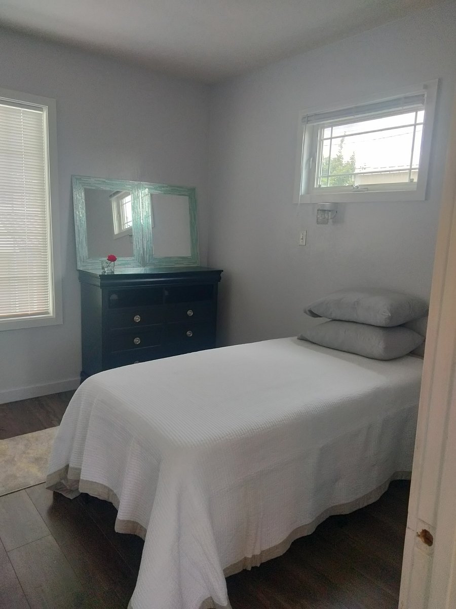 Furnished Finder property 701710_2 photo 4