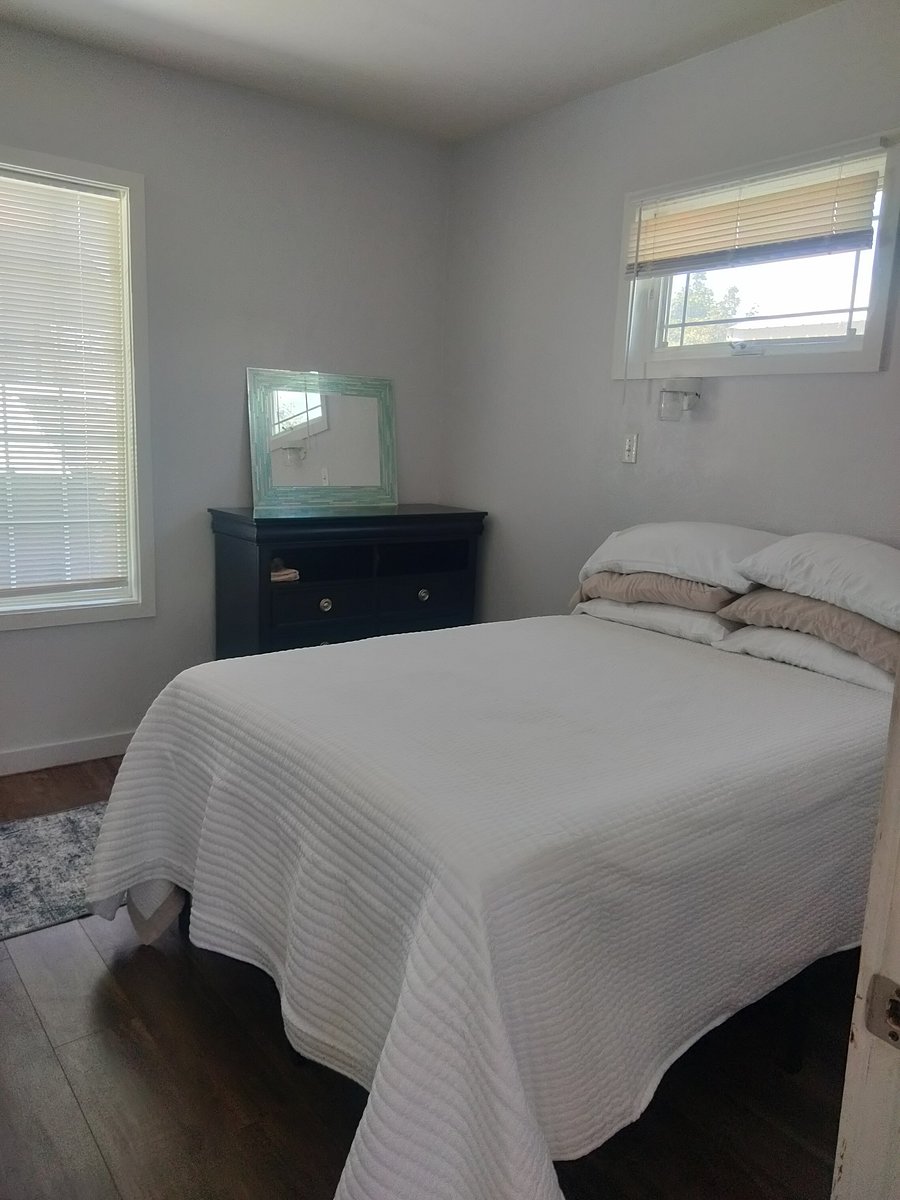 Furnished Finder property 701710_2 photo 3