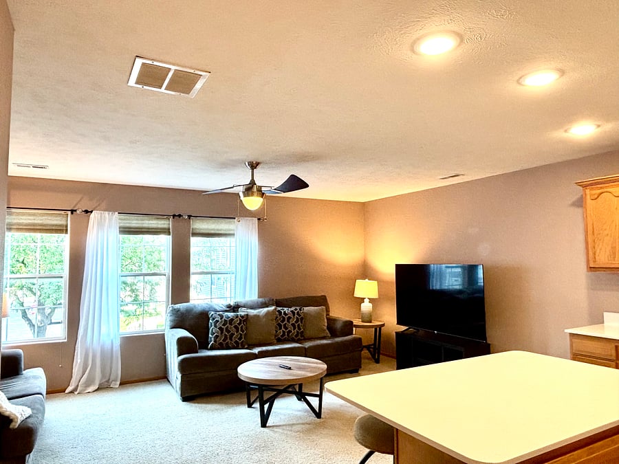 Furnished Finder property 701741_1 photo 3