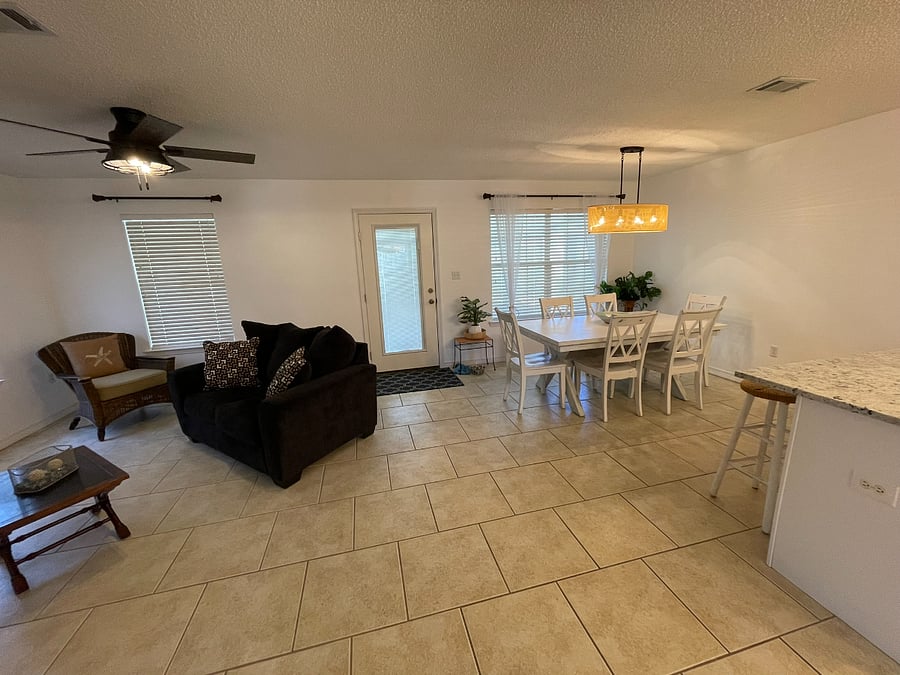 Furnished Finder property 701786_1 photo 3