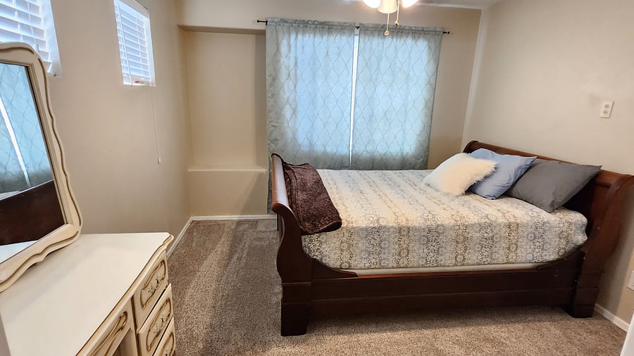 Furnished Finder property 701853_1 photo 7