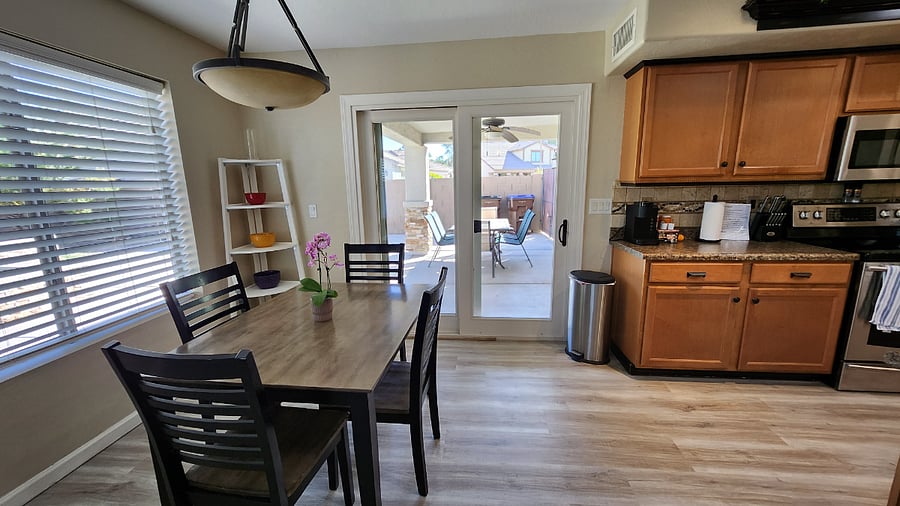 Furnished Finder property 701853_1 photo 4