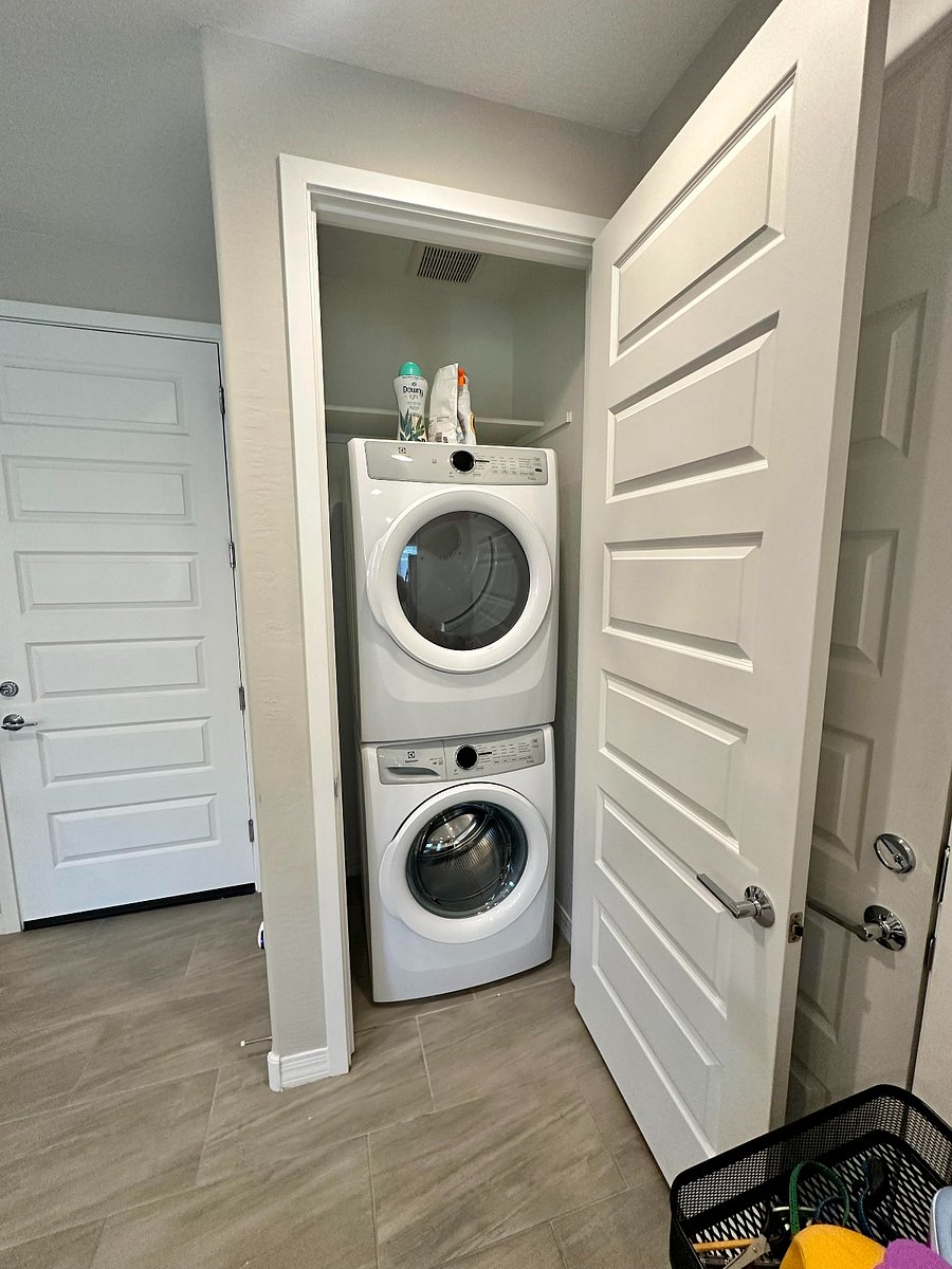 Furnished Finder property 701890_1 photo 18