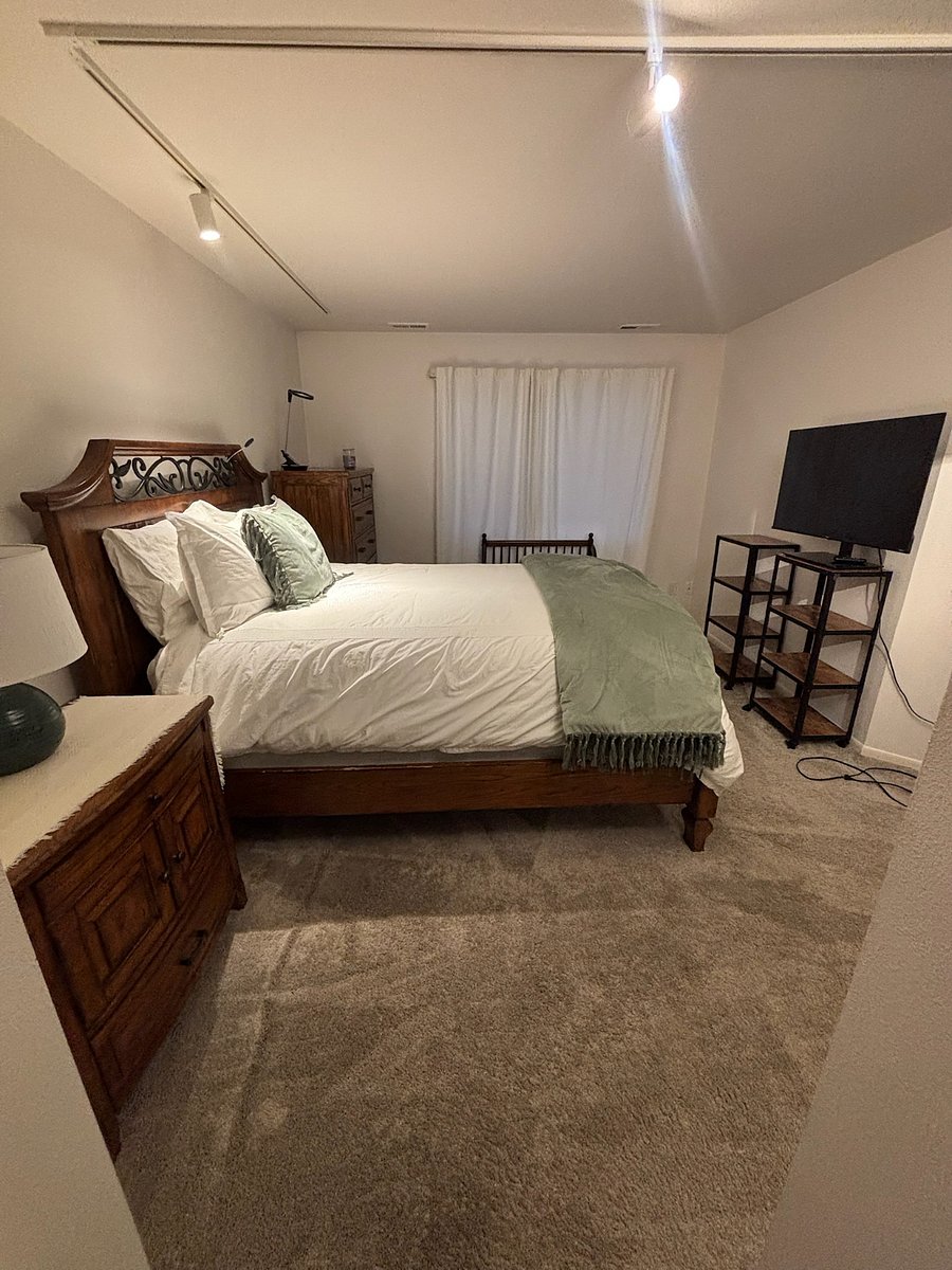 Furnished Finder property 701943_1 photo 22