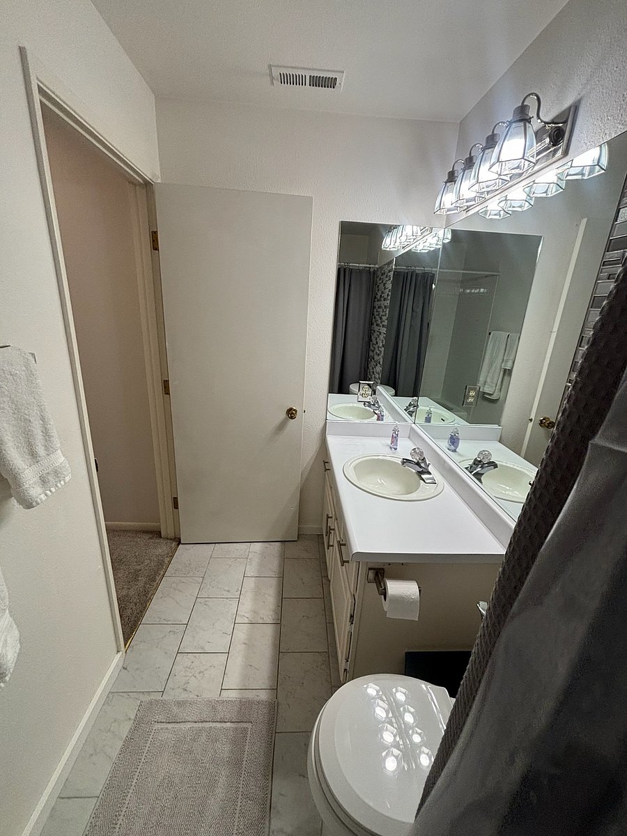 Furnished Finder property 701943_1 photo 26