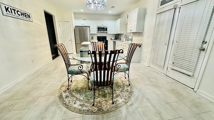 Furnished Finder property 701962_1 photo 12