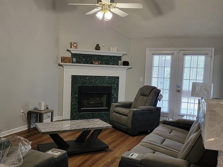 Furnished Finder property 702005_1 photo 4