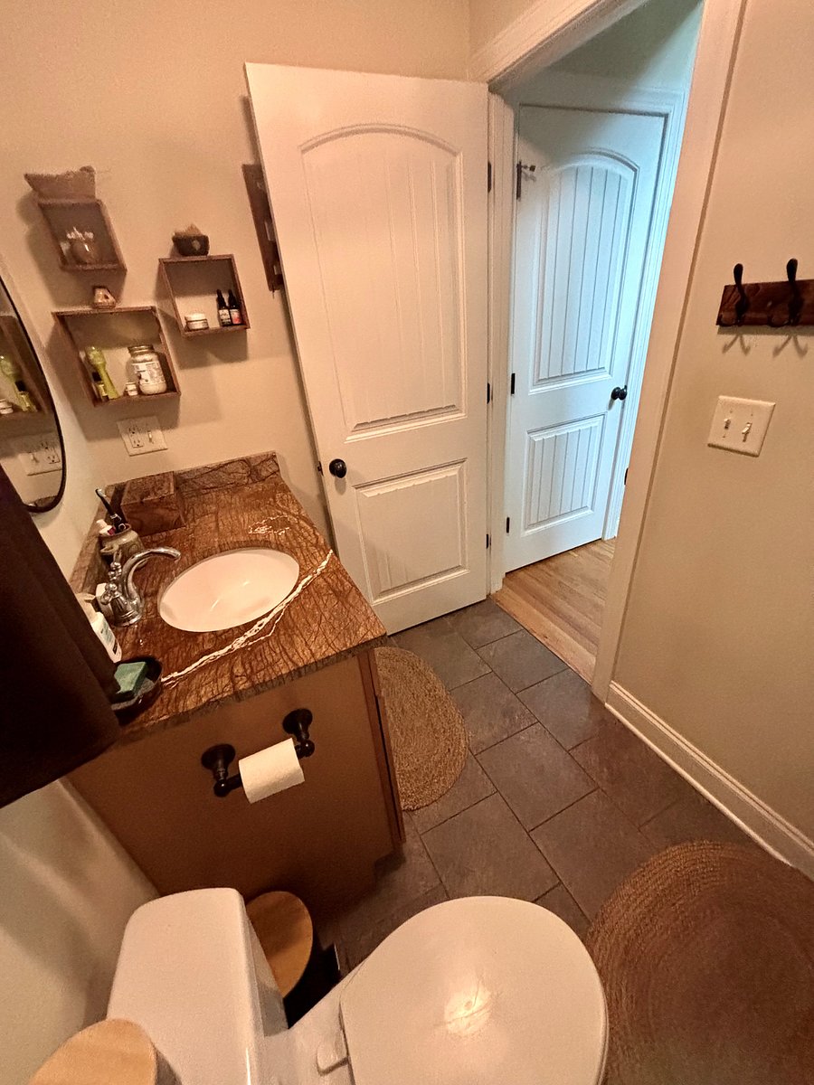 Furnished Finder property 702008_1 photo 18