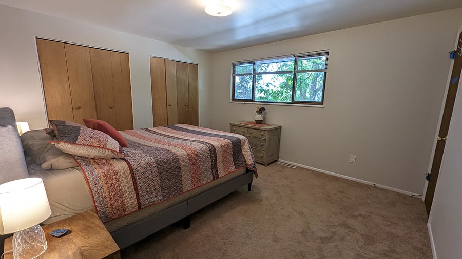this room now has a king sized bed