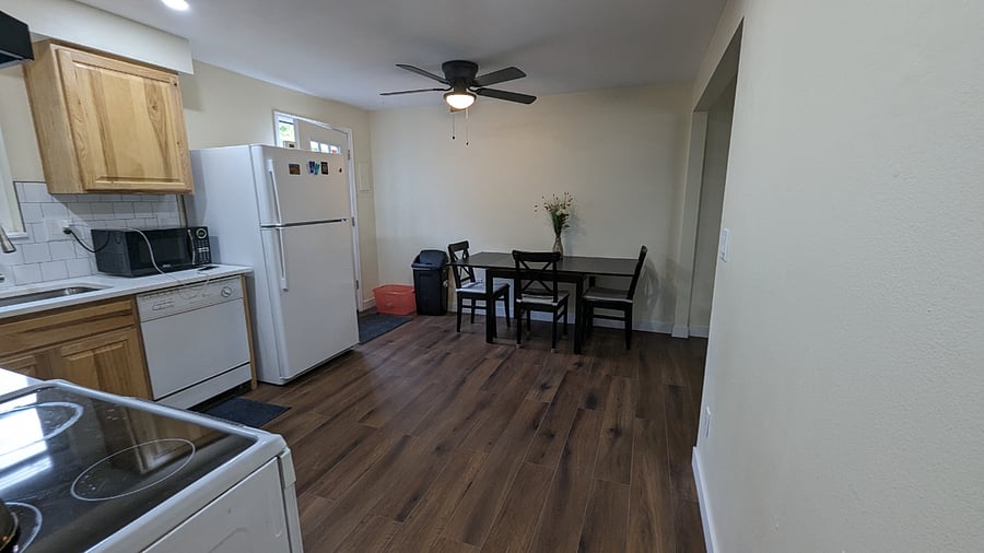 Furnished Finder property 702036_1 photo 9