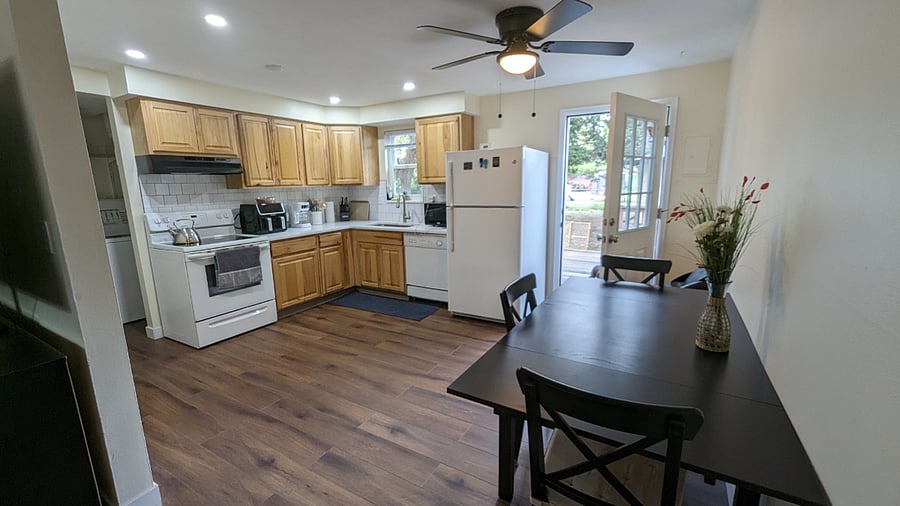 Furnished Finder property 702036_1 photo 8