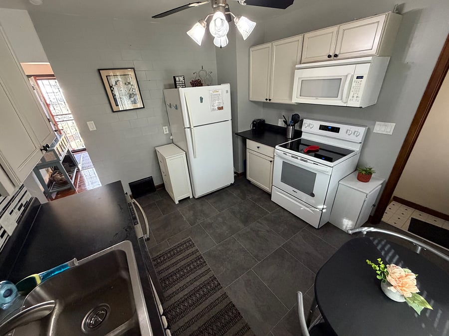 Furnished Finder property 702048_1 photo 22