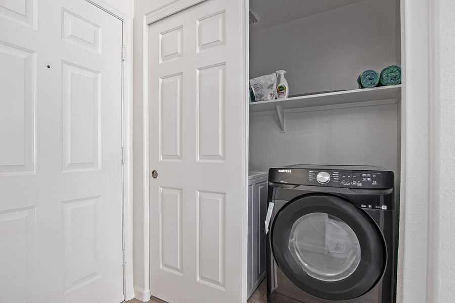 Furnished Finder property 702054_1 photo 16