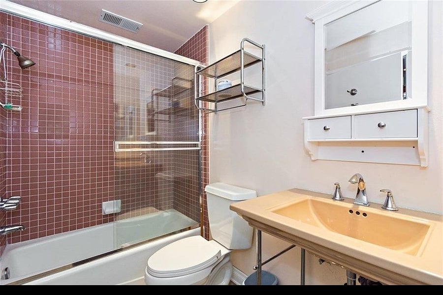 2nd bathroom