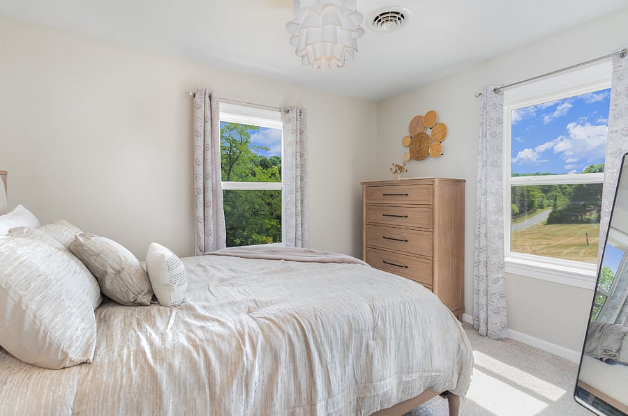 Furnished Finder property 702126_1 photo 8