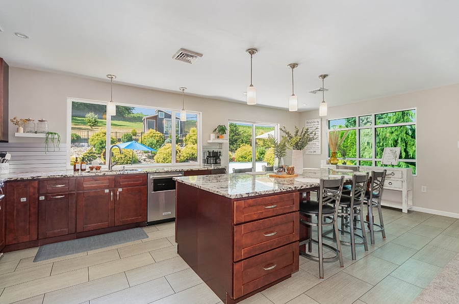 Furnished Finder property 702126_1 photo 12