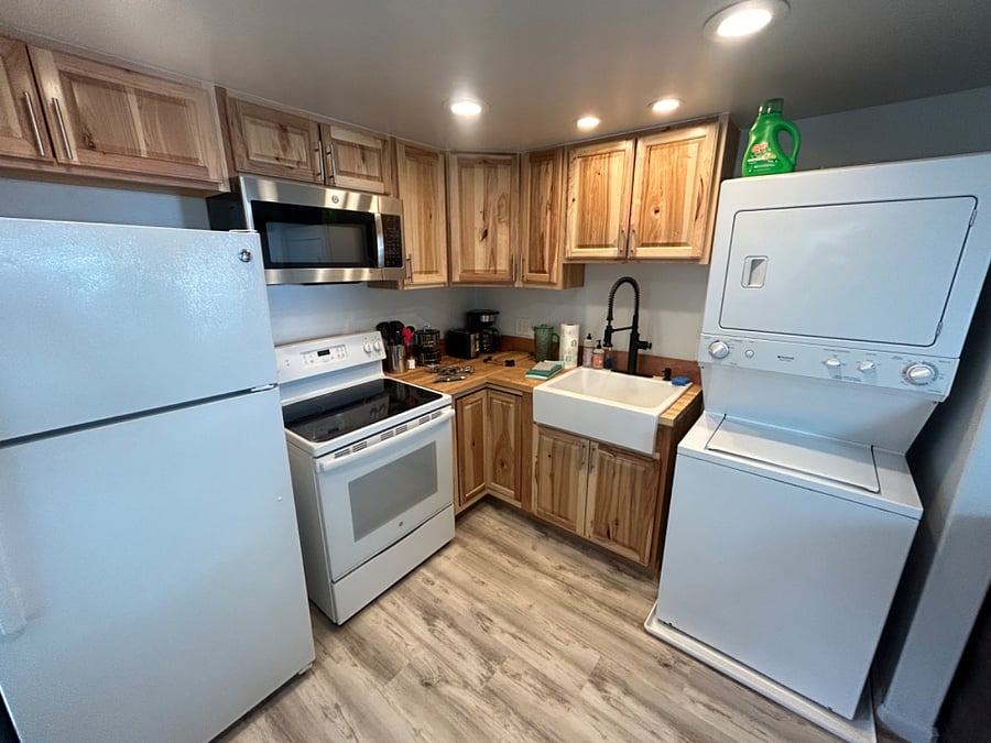 Furnished Finder property 702134_1 photo 9