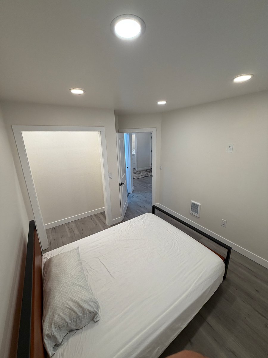 Furnished Finder property 702134_2 photo 20