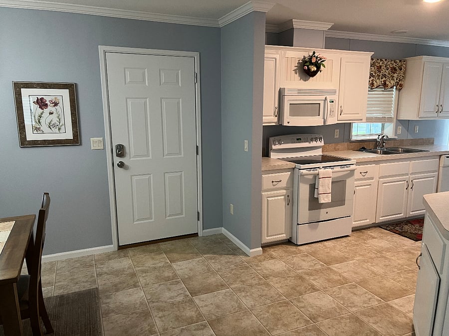 Furnished Finder property 702139_1 photo 4