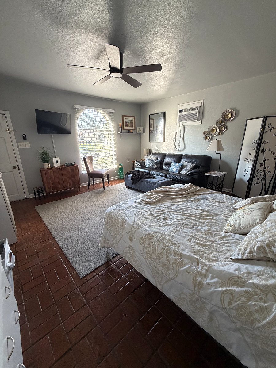 Furnished Finder property 702163_1 photo 6