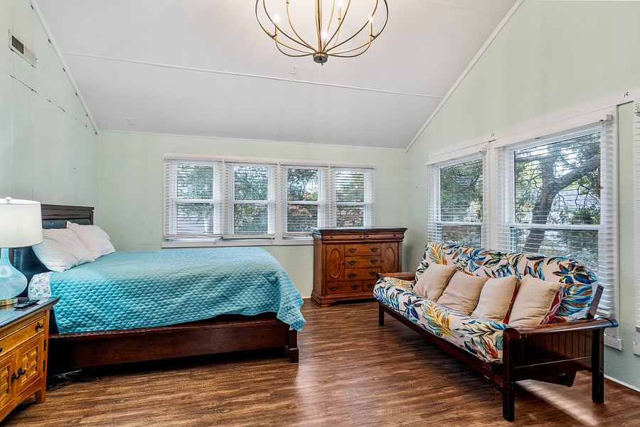 Furnished Finder property 702167_1 photo 6