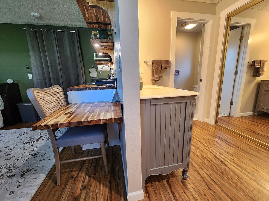 Furnished Finder property 702182_1 photo 5