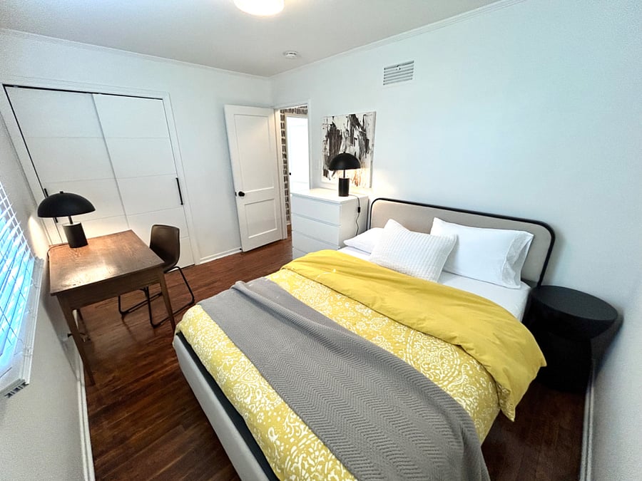 Furnished Finder property 702218_1 photo 17