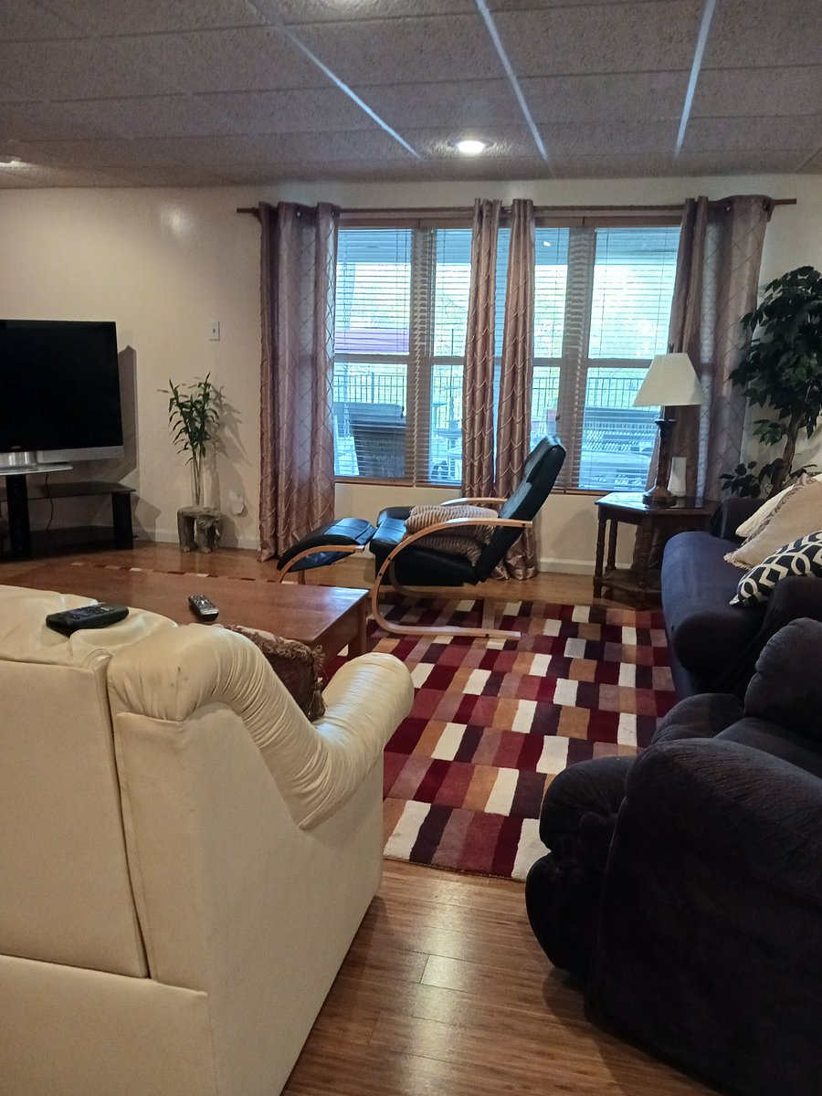 Furnished Finder property 702242_1 photo 3