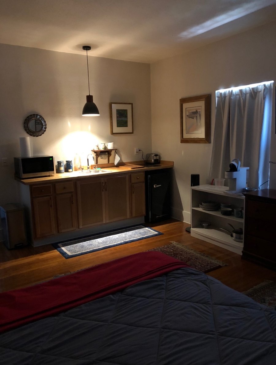 Furnished Finder property 702245_1 photo 11