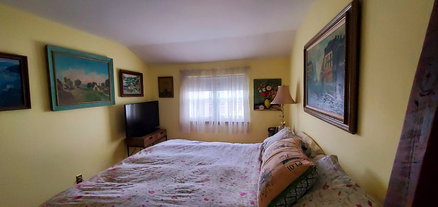 King Bed w/TV (Xfinity Streaming Box (not cable). Has darkening shade