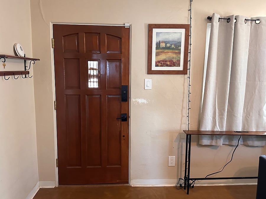 Furnished Finder property 702281_2 photo 8