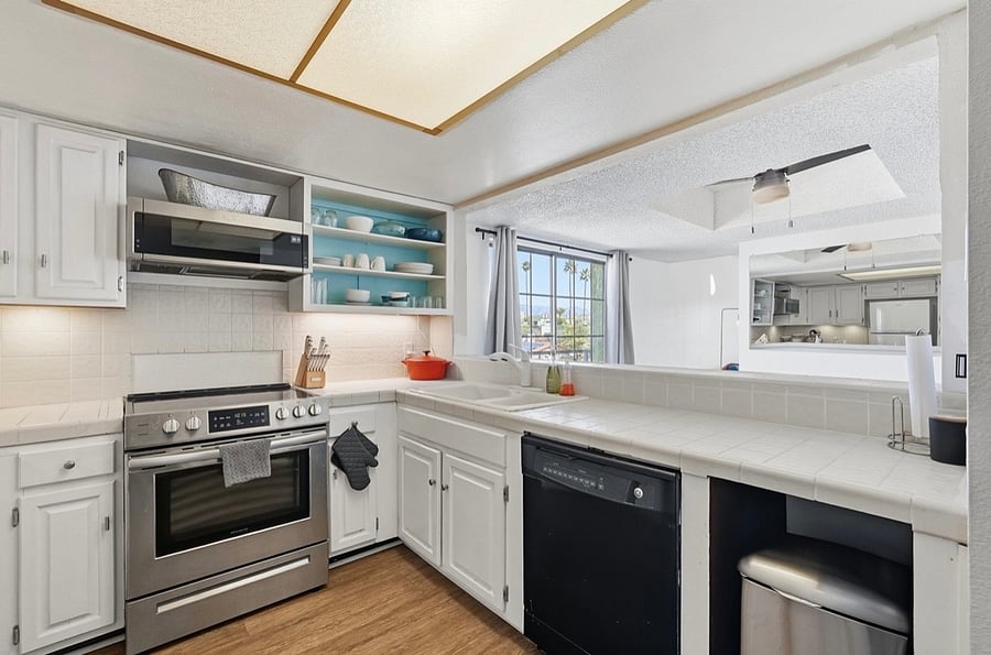 Furnished Finder property 702380_1 photo 10