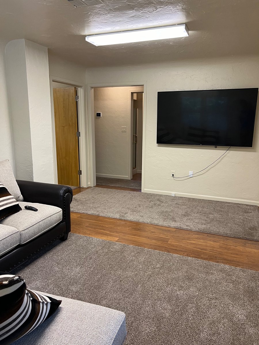 Furnished Finder property 702408_1 photo 17