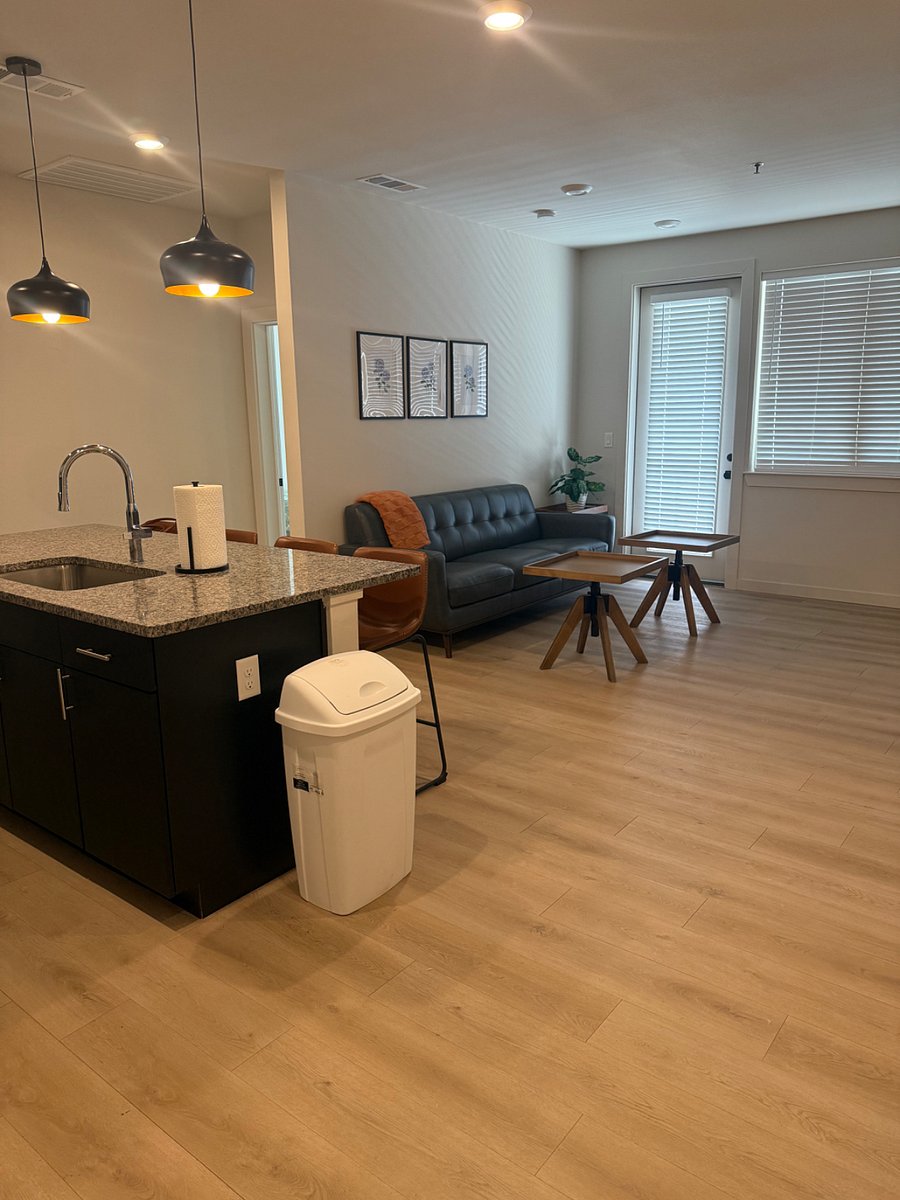 Furnished Finder property 702417_3 photo 8