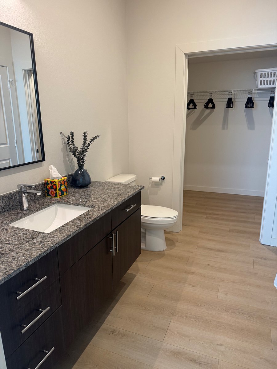 Furnished Finder property 702417_3 photo 12