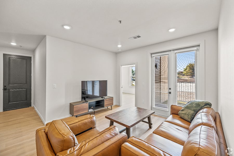 Furnished Finder property 702417_3 photo 4