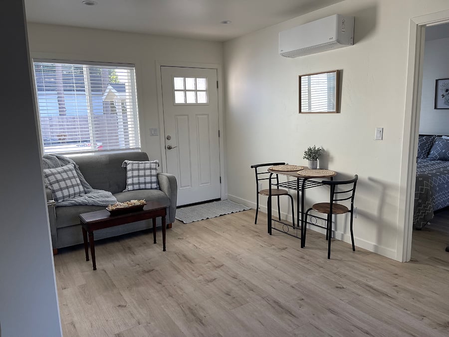 Furnished Finder property 702427_1 photo 4