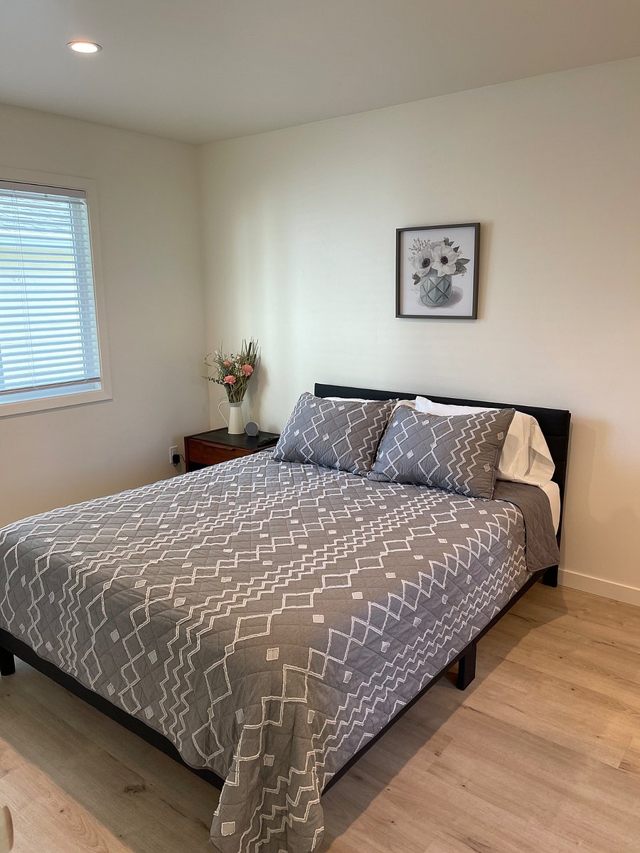 Furnished Finder property 702427_1 photo 6