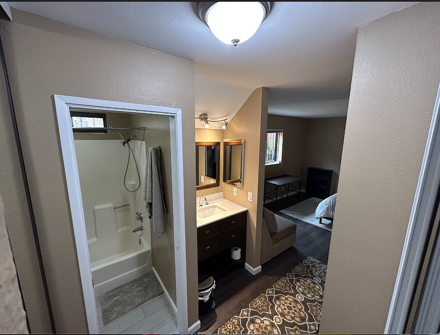 Furnished Finder property 702453_1 photo 4